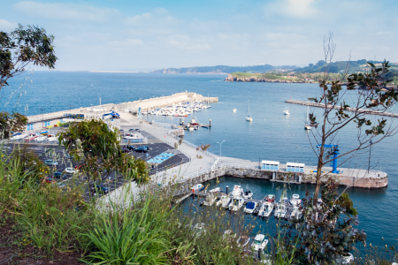 Muelle para embarcaciones en Asturias