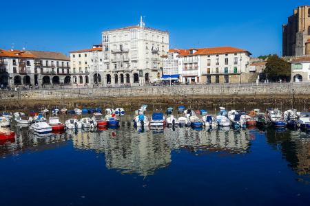 castro-urdiales-2734061_1920.jpg