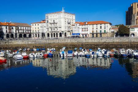 castro-urdiales-g7c93d714e_19200.jpg