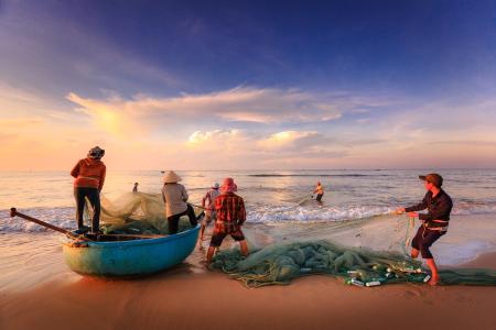 fishermen-2983615_1920.jpg