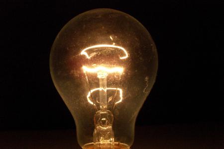 light-bulb-g74f594231_1920.jpg