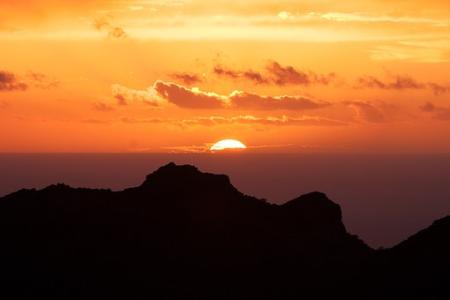 puesta de sol canarias.jpg