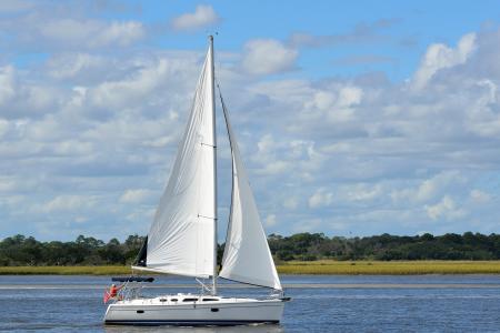 sailboat-ge861af523_1920.jpg