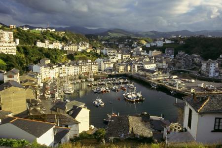 Vista de Luarca_Valdés.JPG