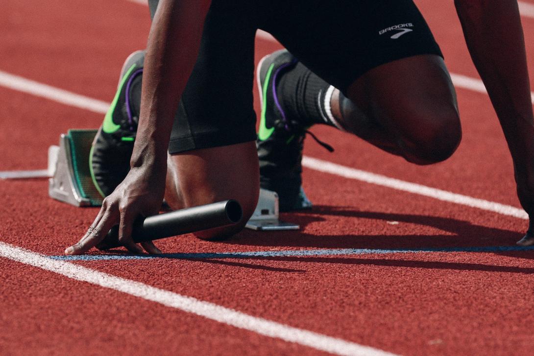 athlete-g586bd411c_1920.jpg