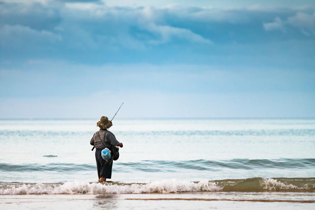 fisherman-2084346_1920.jpg